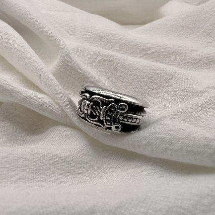 Dagger Ring Unique Style - Image 1