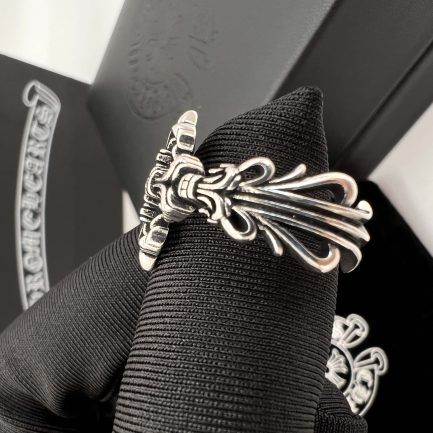 Silver Ring Chrome Hearts - Image 2